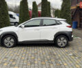 Белый Хендай Kona Electric, объемом двигателя 0 л и пробегом 124 тыс. км за 17494 $, фото 10 на Automoto.ua