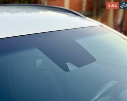 Белый Хендай Kona Electric, объемом двигателя 0 л и пробегом 78 тыс. км за 17250 $, фото 29 на Automoto.ua