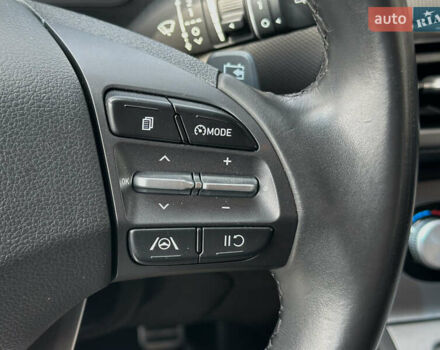 Білий Хендай Kona Electric, об'ємом двигуна 0 л та пробігом 93 тис. км за 18900 $, фото 40 на Automoto.ua
