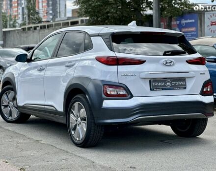 Белый Хендай Kona Electric, объемом двигателя 0 л и пробегом 149 тыс. км за 15350 $, фото 2 на Automoto.ua