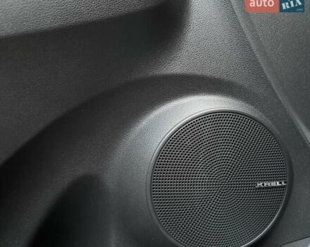 Белый Хендай Kona Electric, объемом двигателя 0 л и пробегом 92 тыс. км за 17950 $, фото 71 на Automoto.ua