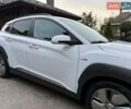 Белый Хендай Kona Electric, объемом двигателя 0 л и пробегом 92 тыс. км за 17950 $, фото 21 на Automoto.ua