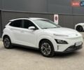 Белый Хендай Kona Electric, объемом двигателя 0 л и пробегом 64 тыс. км за 21499 $, фото 7 на Automoto.ua
