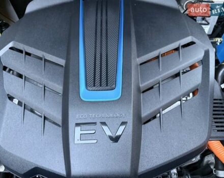 Белый Хендай Kona Electric, объемом двигателя 0 л и пробегом 92 тыс. км за 17950 $, фото 48 на Automoto.ua