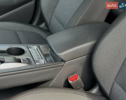 Білий Хендай Kona Electric, об'ємом двигуна 0 л та пробігом 93 тис. км за 18900 $, фото 49 на Automoto.ua