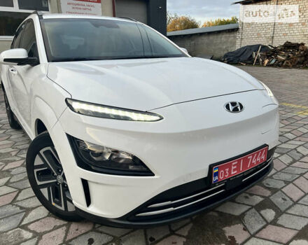 Білий Хендай Kona Electric, об'ємом двигуна 0 л та пробігом 21 тис. км за 19300 $, фото 2 на Automoto.ua