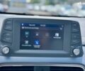 Белый Хендай Kona Electric, объемом двигателя 0 л и пробегом 149 тыс. км за 15350 $, фото 15 на Automoto.ua