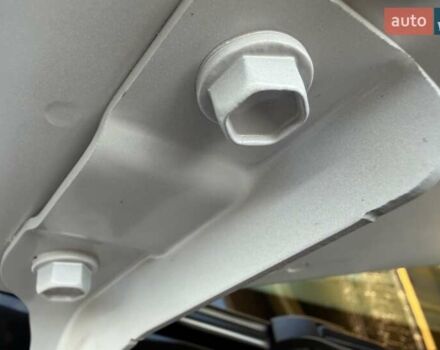 Білий Хендай Kona Electric, об'ємом двигуна 0 л та пробігом 64 тис. км за 16950 $, фото 61 на Automoto.ua