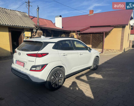 Белый Хендай Kona Electric, объемом двигателя 0 л и пробегом 101 тыс. км за 19800 $, фото 36 на Automoto.ua