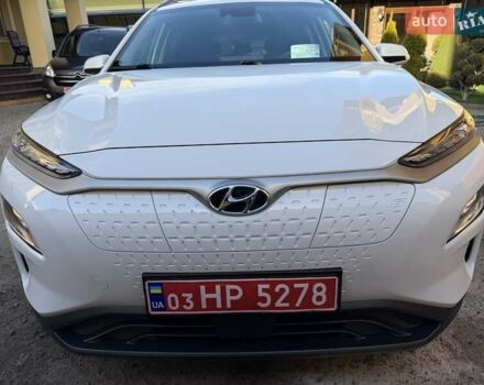 Білий Хендай Kona Electric, об'ємом двигуна 0 л та пробігом 64 тис. км за 16950 $, фото 14 на Automoto.ua
