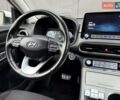 Белый Хендай Kona Electric, объемом двигателя 0 л и пробегом 64 тыс. км за 21499 $, фото 47 на Automoto.ua