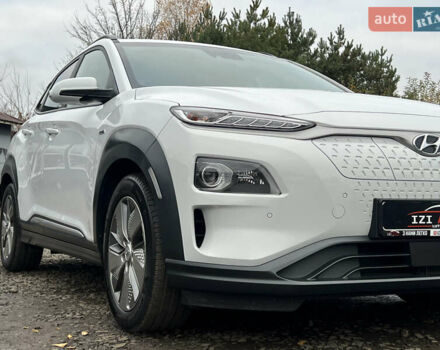 Білий Хендай Kona Electric, об'ємом двигуна 0 л та пробігом 70 тис. км за 19828 $, фото 9 на Automoto.ua
