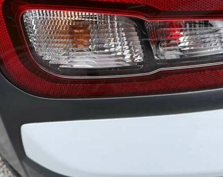 Белый Хендай Kona Electric, объемом двигателя 0 л и пробегом 92 тыс. км за 17950 $, фото 26 на Automoto.ua