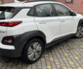 Белый Хендай Kona Electric, объемом двигателя 0 л и пробегом 124 тыс. км за 17494 $, фото 74 на Automoto.ua