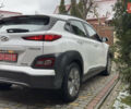 Белый Хендай Kona Electric, объемом двигателя 0 л и пробегом 124 тыс. км за 17494 $, фото 4 на Automoto.ua
