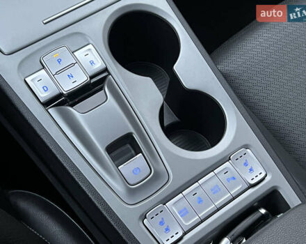 Білий Хендай Kona Electric, об'ємом двигуна 0 л та пробігом 70 тис. км за 19828 $, фото 60 на Automoto.ua