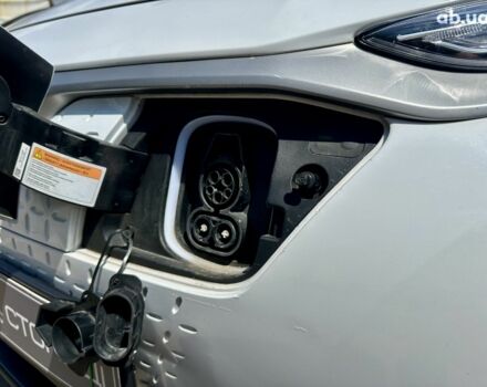 Белый Хендай Kona Electric, объемом двигателя 0 л и пробегом 149 тыс. км за 15350 $, фото 8 на Automoto.ua