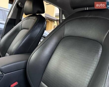 Белый Хендай Kona Electric, объемом двигателя 0 л и пробегом 92 тыс. км за 17950 $, фото 54 на Automoto.ua