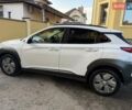 Білий Хендай Kona Electric, об'ємом двигуна 0 л та пробігом 64 тис. км за 16950 $, фото 3 на Automoto.ua