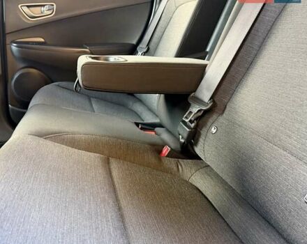 Білий Хендай Kona Electric, об'ємом двигуна 0 л та пробігом 64 тис. км за 16950 $, фото 101 на Automoto.ua