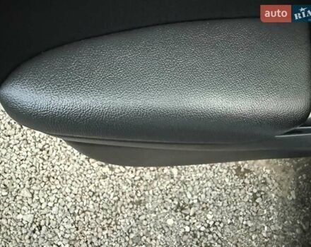 Белый Хендай Kona Electric, объемом двигателя 0 л и пробегом 92 тыс. км за 17950 $, фото 74 на Automoto.ua