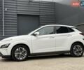Белый Хендай Kona Electric, объемом двигателя 0 л и пробегом 64 тыс. км за 21499 $, фото 25 на Automoto.ua