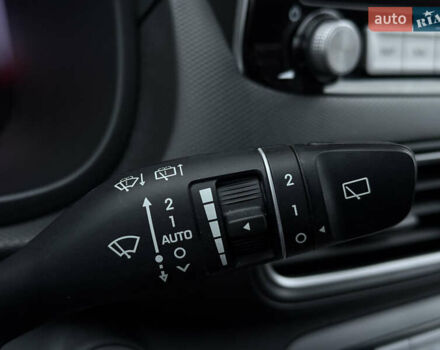 Белый Хендай Kona Electric, объемом двигателя 0 л и пробегом 98 тыс. км за 18999 $, фото 46 на Automoto.ua