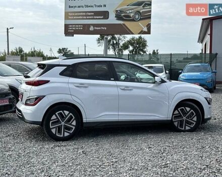 Белый Хендай Kona Electric, объемом двигателя 0 л и пробегом 103 тыс. км за 19450 $, фото 1 на Automoto.ua