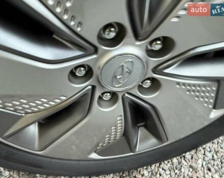 Белый Хендай Kona Electric, объемом двигателя 0 л и пробегом 92 тыс. км за 17950 $, фото 37 на Automoto.ua