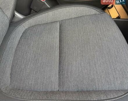 Білий Хендай Kona Electric, об'ємом двигуна 0 л та пробігом 64 тис. км за 16950 $, фото 77 на Automoto.ua