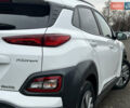 Белый Хендай Kona Electric, объемом двигателя 0 л и пробегом 111 тыс. км за 18570 $, фото 12 на Automoto.ua