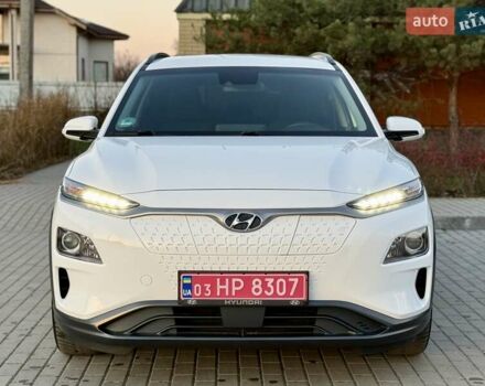 Белый Хендай Kona Electric, объемом двигателя 0 л и пробегом 78 тыс. км за 17250 $, фото 5 на Automoto.ua