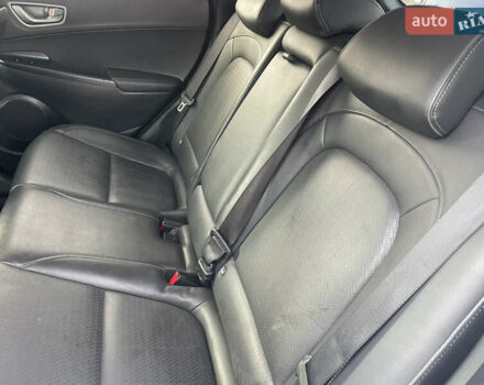 Белый Хендай Kona Electric, объемом двигателя 0 л и пробегом 117 тыс. км за 16500 $, фото 14 на Automoto.ua