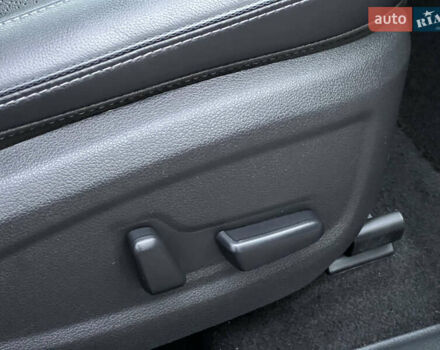 Білий Хендай Kona Electric, об'ємом двигуна 0 л та пробігом 70 тис. км за 19828 $, фото 51 на Automoto.ua