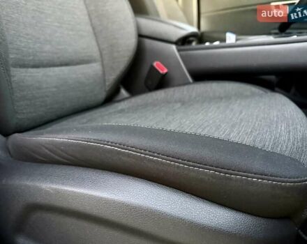 Белый Хендай Kona Electric, объемом двигателя 0 л и пробегом 78 тыс. км за 17250 $, фото 71 на Automoto.ua