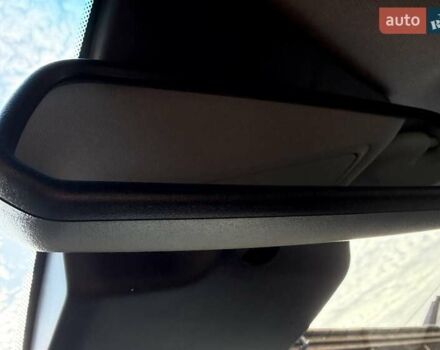 Білий Хендай Kona Electric, об'ємом двигуна 0 л та пробігом 64 тис. км за 16950 $, фото 96 на Automoto.ua