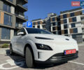 Белый Хендай Kona Electric, объемом двигателя 0 л и пробегом 51 тыс. км за 16999 $, фото 1 на Automoto.ua