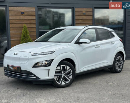 Білий Хендай Kona Electric, об'ємом двигуна 0 л та пробігом 93 тис. км за 18900 $, фото 1 на Automoto.ua