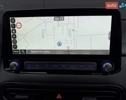 Белый Хендай Kona Electric, объемом двигателя 0 л и пробегом 64 тыс. км за 21499 $, фото 94 на Automoto.ua