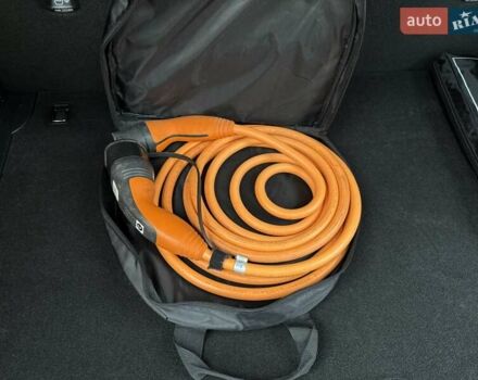 Белый Хендай Kona Electric, объемом двигателя 0 л и пробегом 64 тыс. км за 21499 $, фото 79 на Automoto.ua