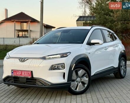 Белый Хендай Kona Electric, объемом двигателя 0 л и пробегом 78 тыс. км за 17250 $, фото 6 на Automoto.ua