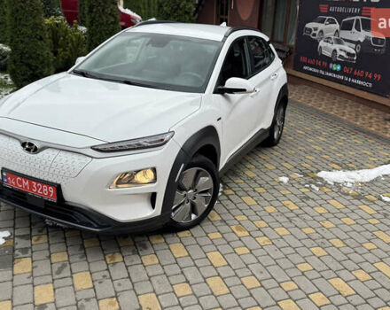 Белый Хендай Kona Electric, объемом двигателя 0 л и пробегом 124 тыс. км за 17494 $, фото 71 на Automoto.ua