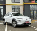Белый Хендай Kona Electric, объемом двигателя 0 л и пробегом 98 тыс. км за 18999 $, фото 7 на Automoto.ua