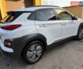 Білий Хендай Kona Electric, об'ємом двигуна 0 л та пробігом 64 тис. км за 16950 $, фото 8 на Automoto.ua