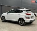 Белый Хендай Kona Electric, объемом двигателя 0 л и пробегом 64 тыс. км за 21499 $, фото 13 на Automoto.ua