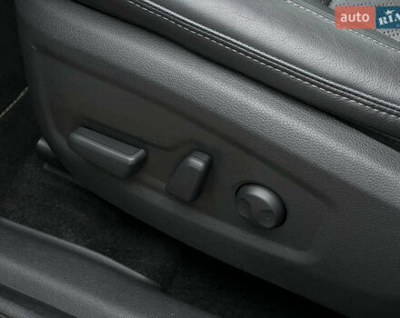 Белый Хендай Kona Electric, объемом двигателя 0 л и пробегом 111 тыс. км за 18570 $, фото 33 на Automoto.ua