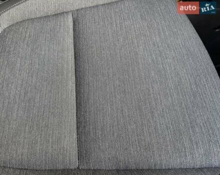 Білий Хендай Kona Electric, об'ємом двигуна 0 л та пробігом 64 тис. км за 16950 $, фото 113 на Automoto.ua