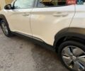 Білий Хендай Kona Electric, об'ємом двигуна 0 л та пробігом 64 тис. км за 16950 $, фото 45 на Automoto.ua
