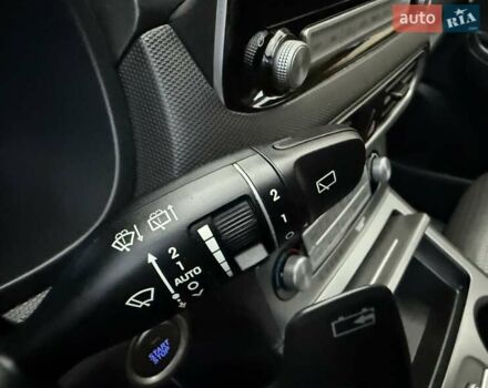 Белый Хендай Kona Electric, объемом двигателя 0 л и пробегом 92 тыс. км за 17950 $, фото 88 на Automoto.ua