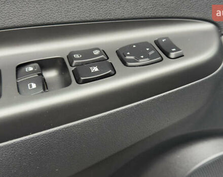 Белый Хендай Kona Electric, объемом двигателя 0 л и пробегом 124 тыс. км за 17494 $, фото 21 на Automoto.ua